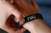 Идея подарка для худеющих от Nike – браслет FuelBand