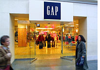 Еще 6 магазинов GAP будут открыты в Украине