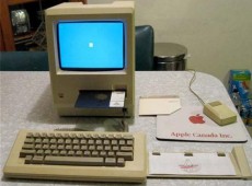 На eBay продается Apple 1984 года выпуска